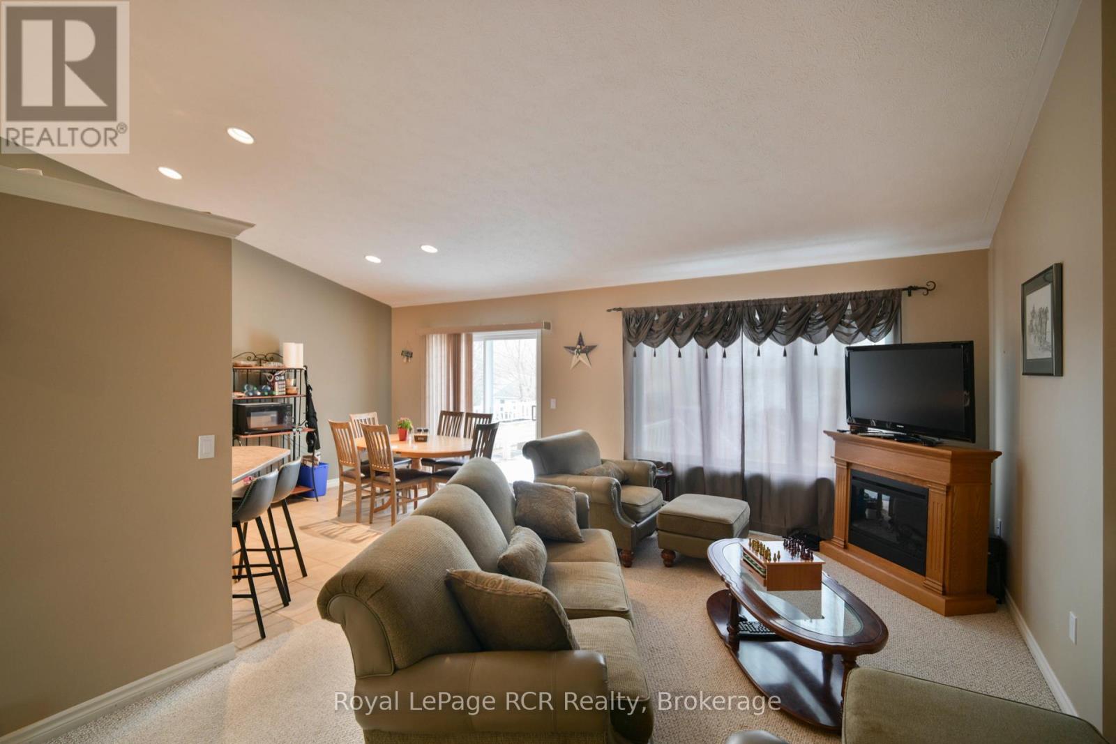 444 GRANDVIEW ROAD - 7