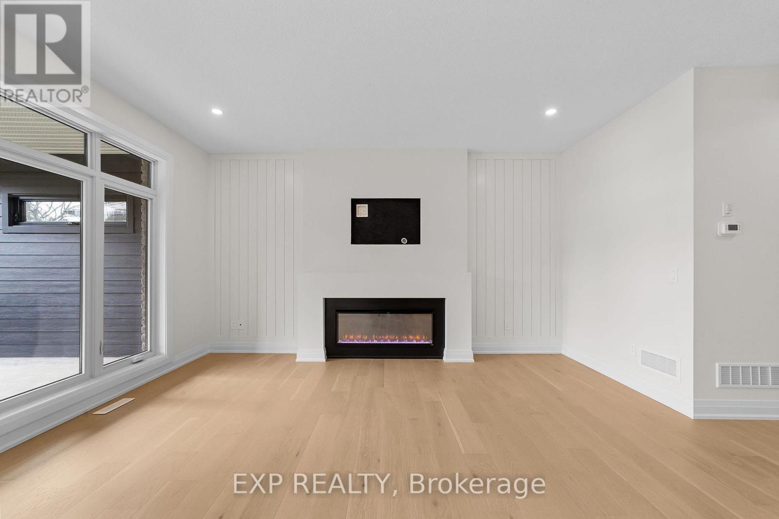 6875 HEATHWOODS AVENUE - 13