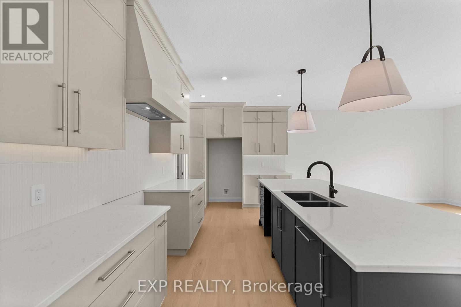 6875 HEATHWOODS AVENUE - 7