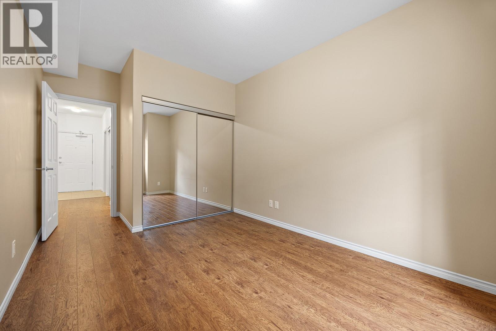 104 1007 Harvey Avenue, Kelowna