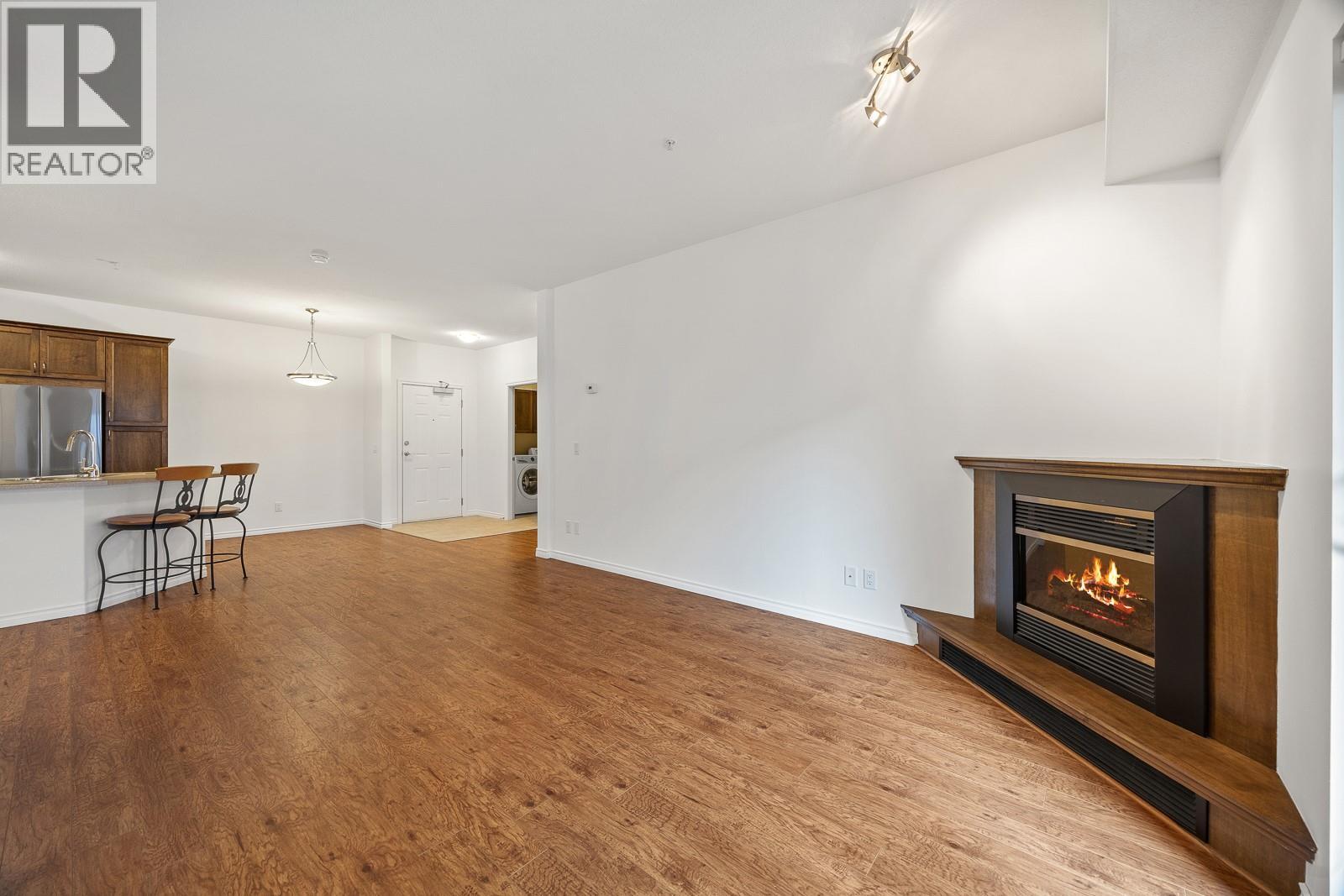 104 1007 Harvey Avenue, Kelowna