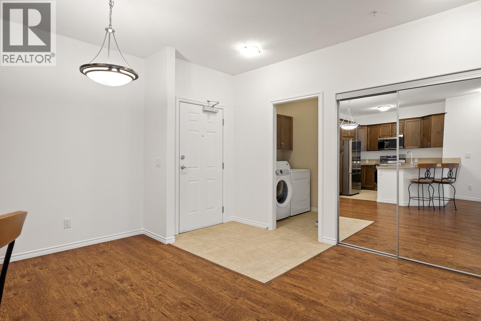 104 1007 Harvey Avenue, Kelowna