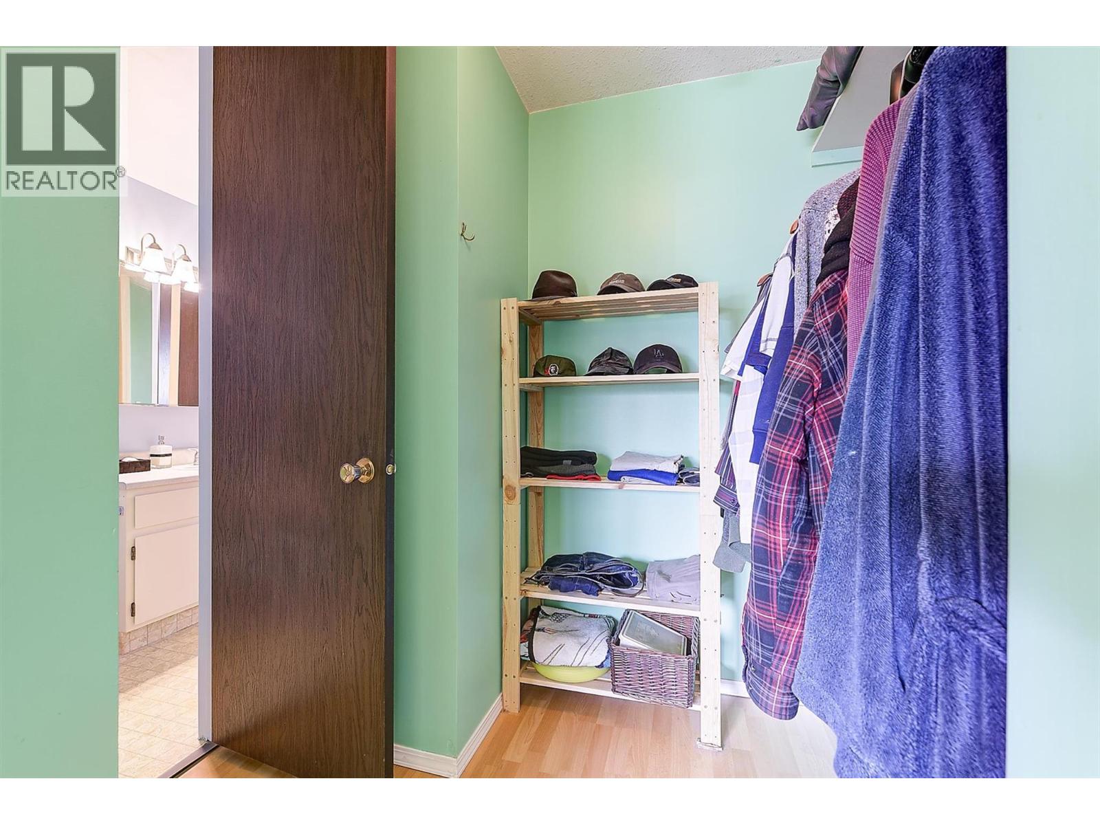 102 215 Mills Road, Kelowna