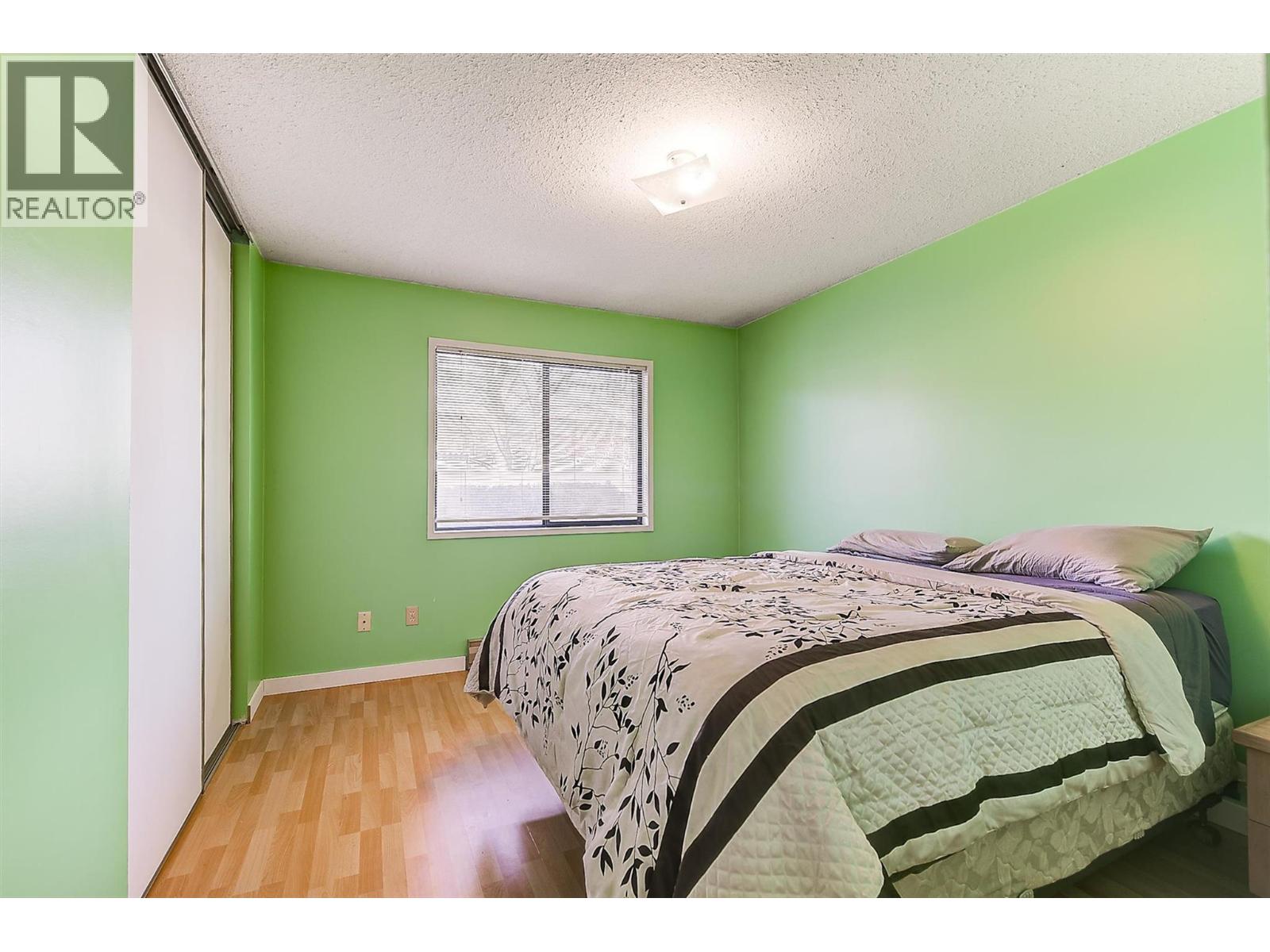 #102 215 Mills Road - 23