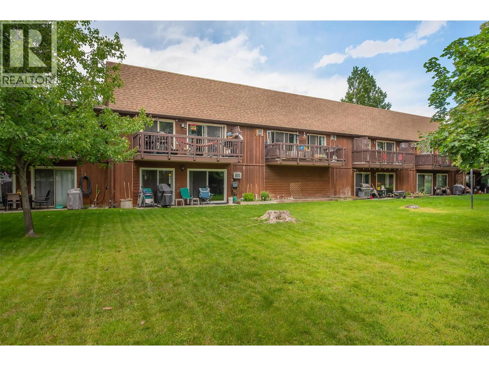 102 215 Mills Road, Kelowna