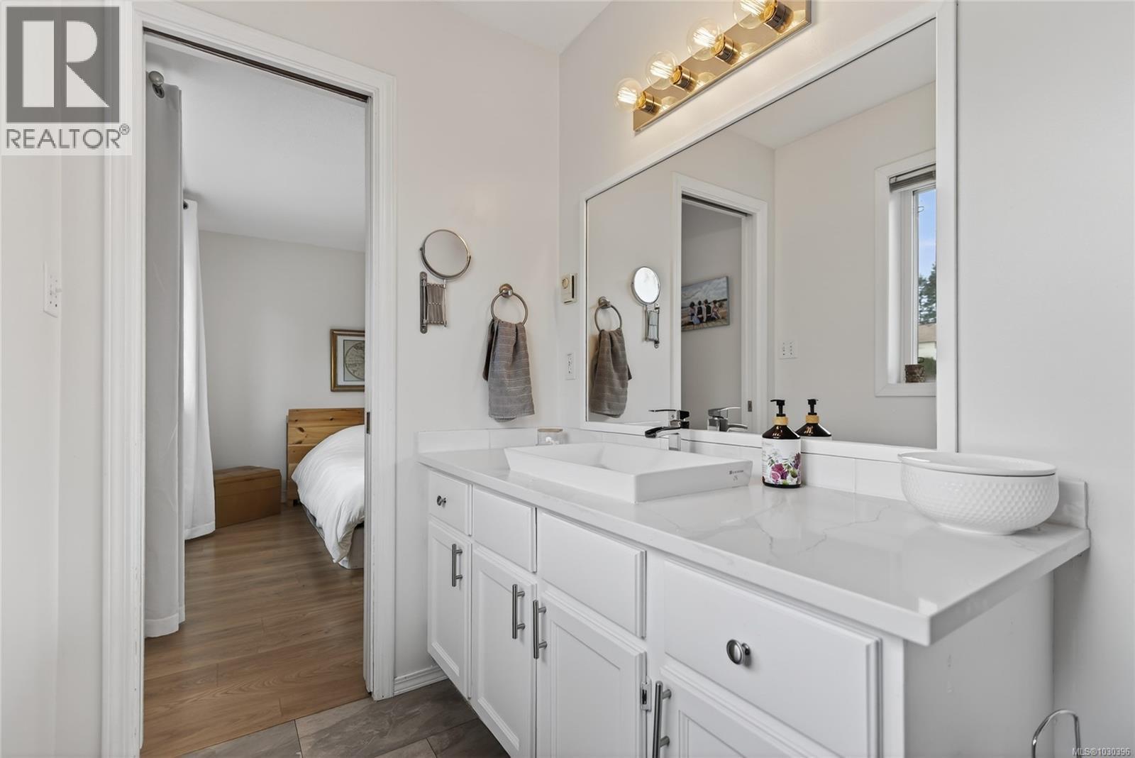 1623 HOBSON AVE - 30