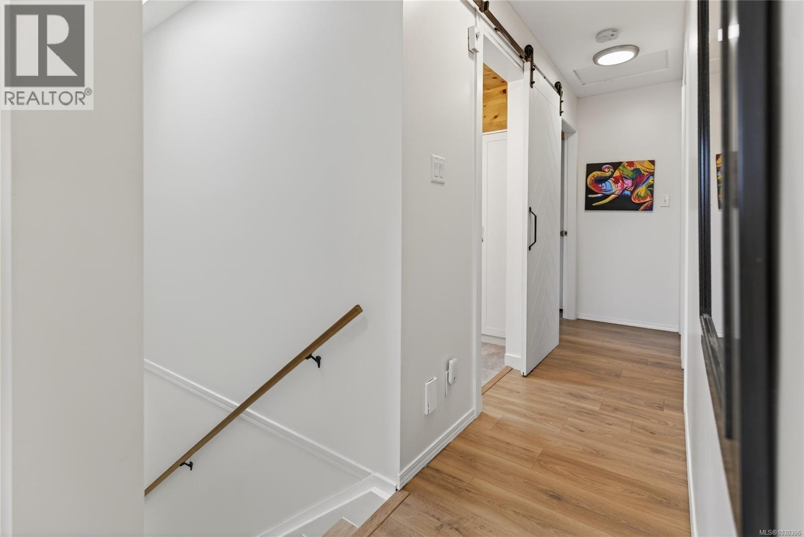 1623 HOBSON AVE - 25