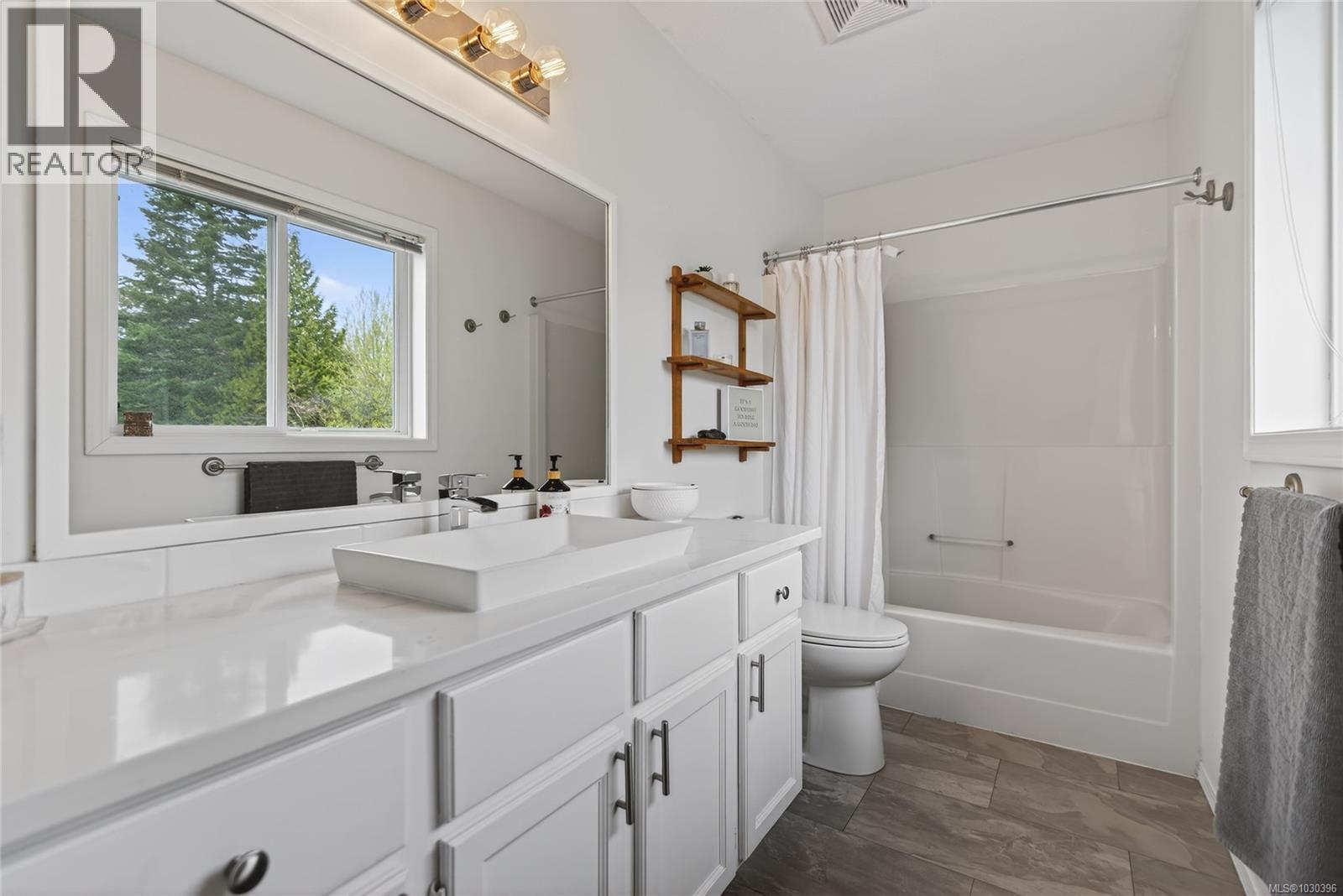 1623 HOBSON AVE - 31