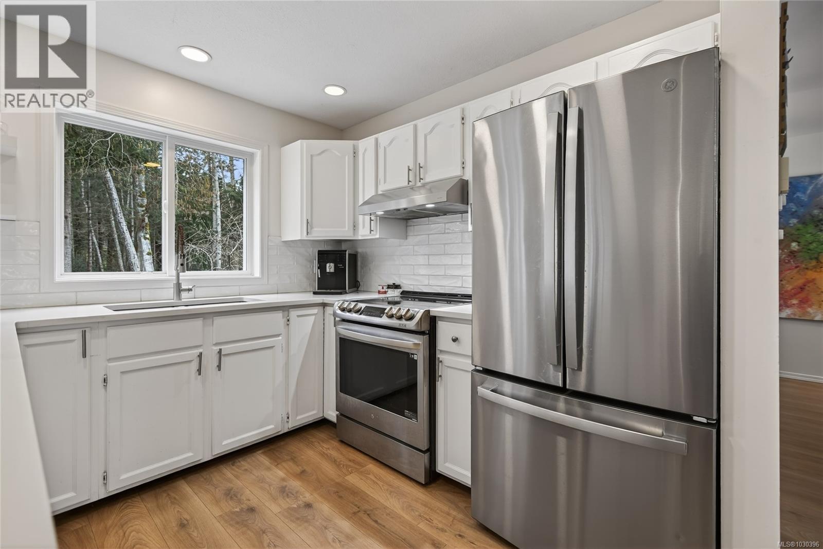 1623 HOBSON AVE - 19