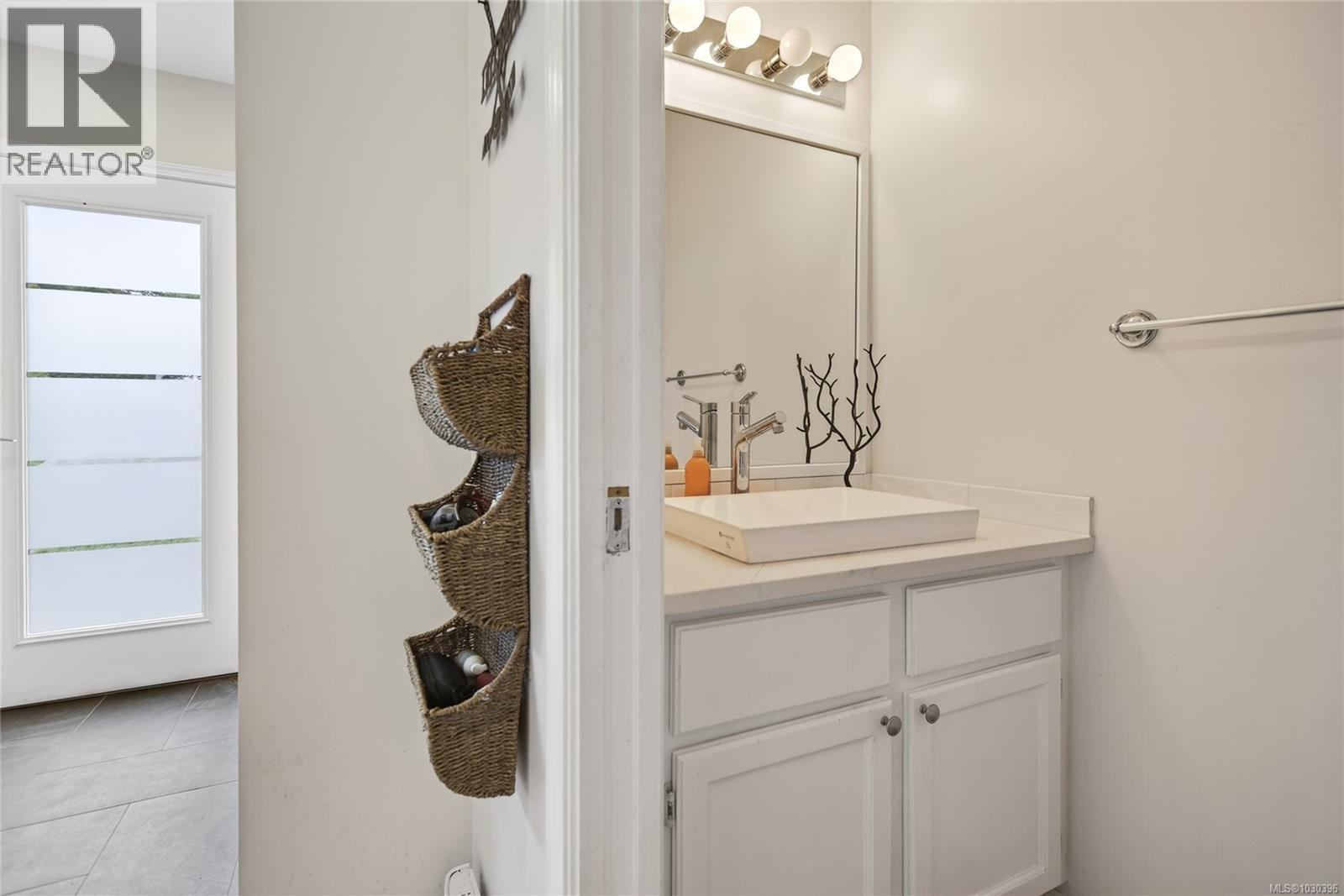 1623 HOBSON AVE - 23