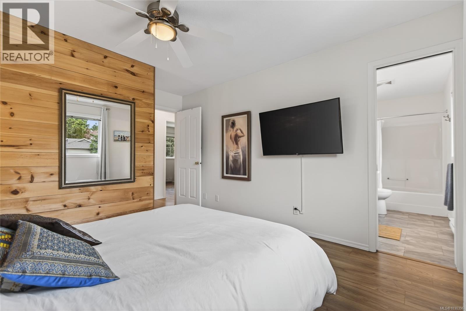 1623 HOBSON AVE - 32