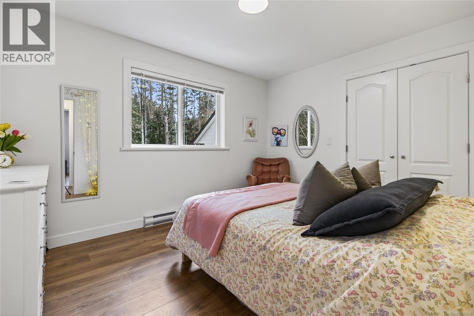 1623 HOBSON AVE - 37