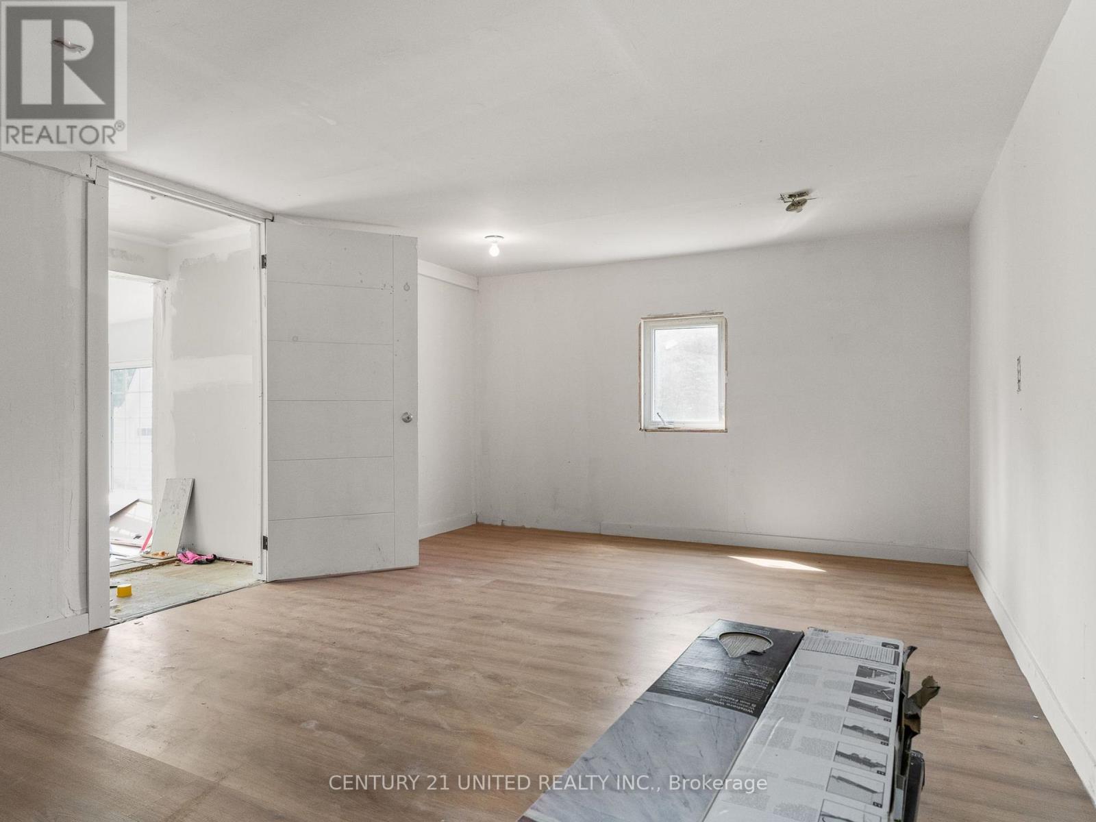 9340 DANFORTH ROAD E - 35