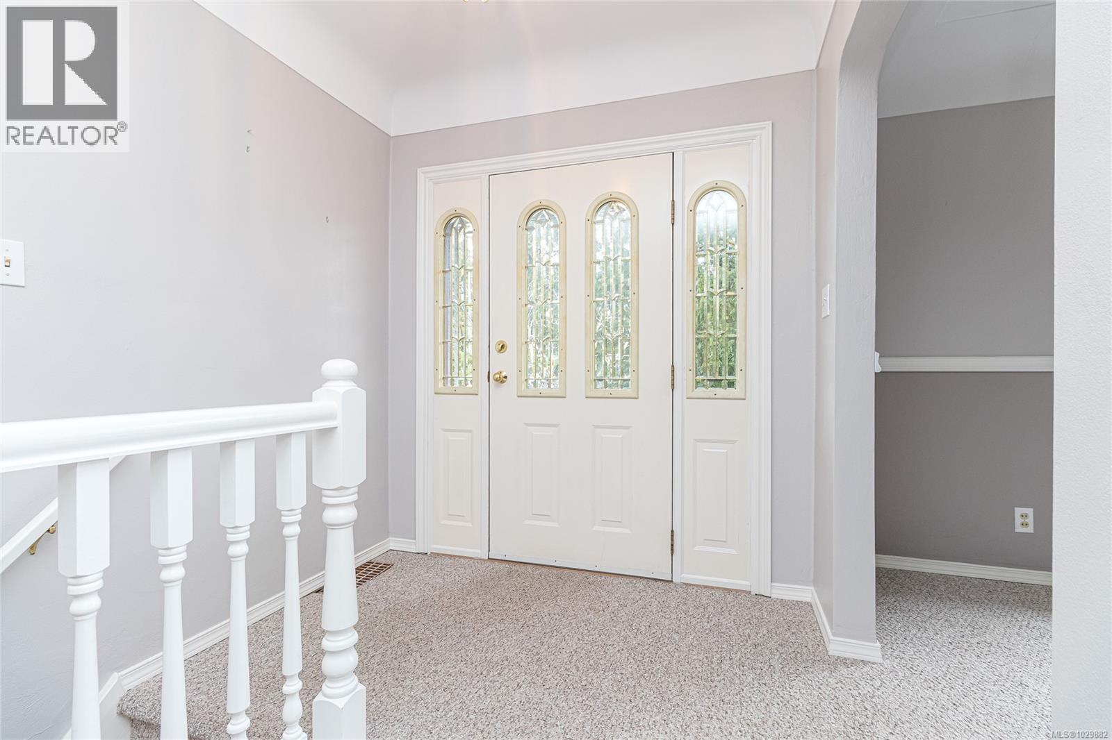 2015 RUNNYMEDE AVE - 4