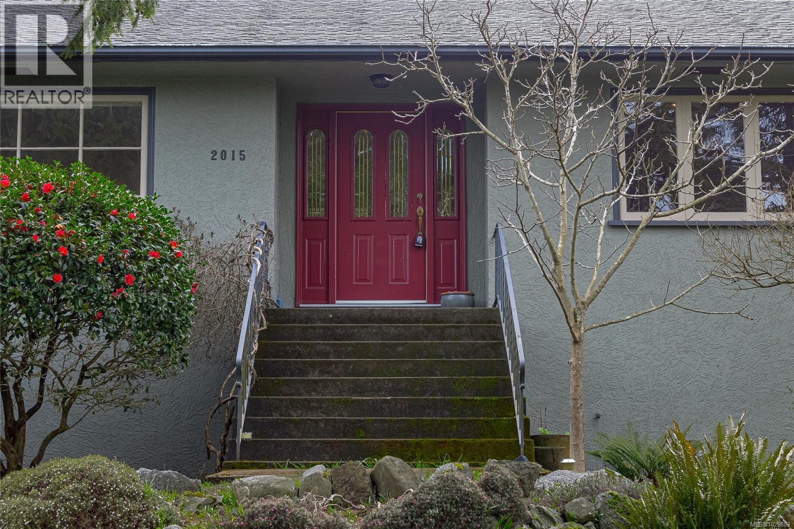 2015 RUNNYMEDE AVE - Image 3