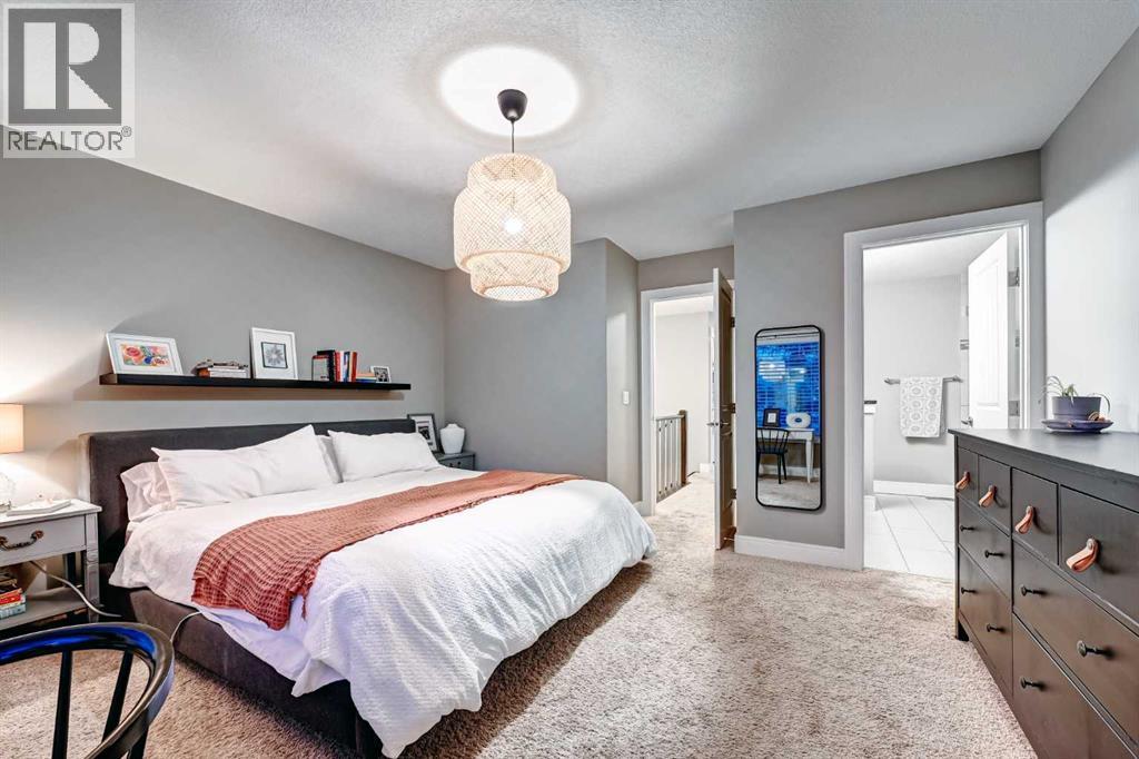 Single Family House for Sale in   Avenue NW Montgomery Calgary 