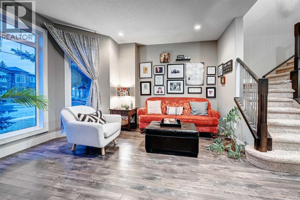 Single Family House for Sale in   Avenue NW Montgomery Calgary 