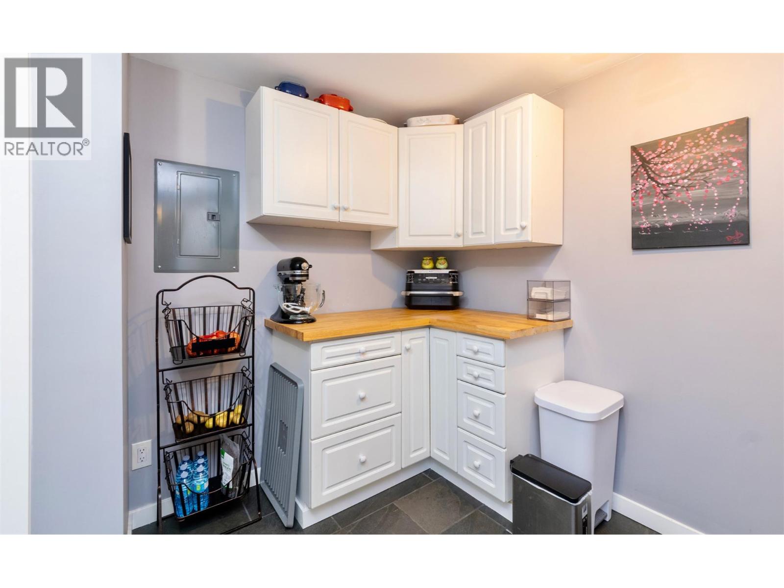 7519 Anglemont Drive, Anglemont