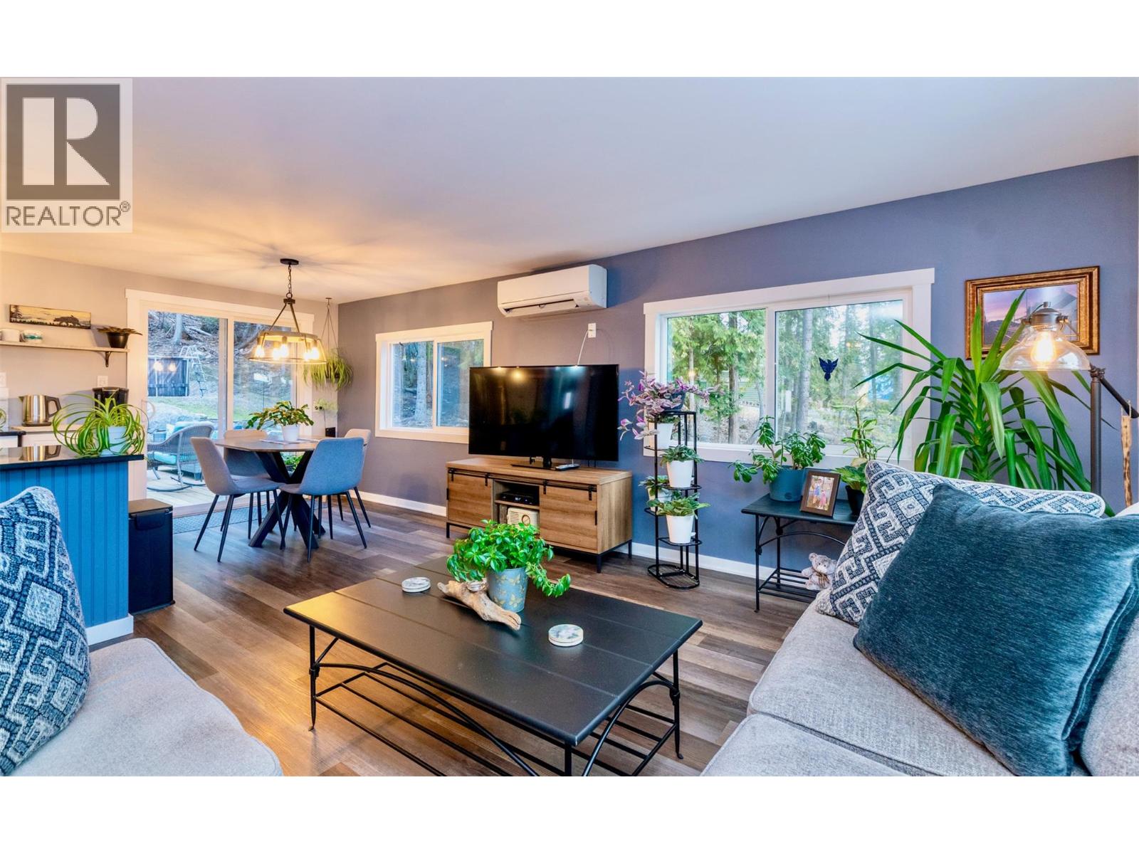 7519 Anglemont Drive, Anglemont