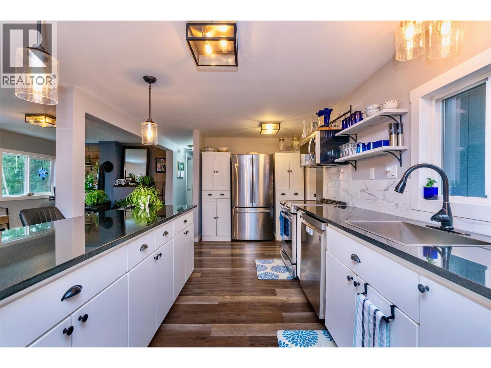 7519 Anglemont Drive, Anglemont