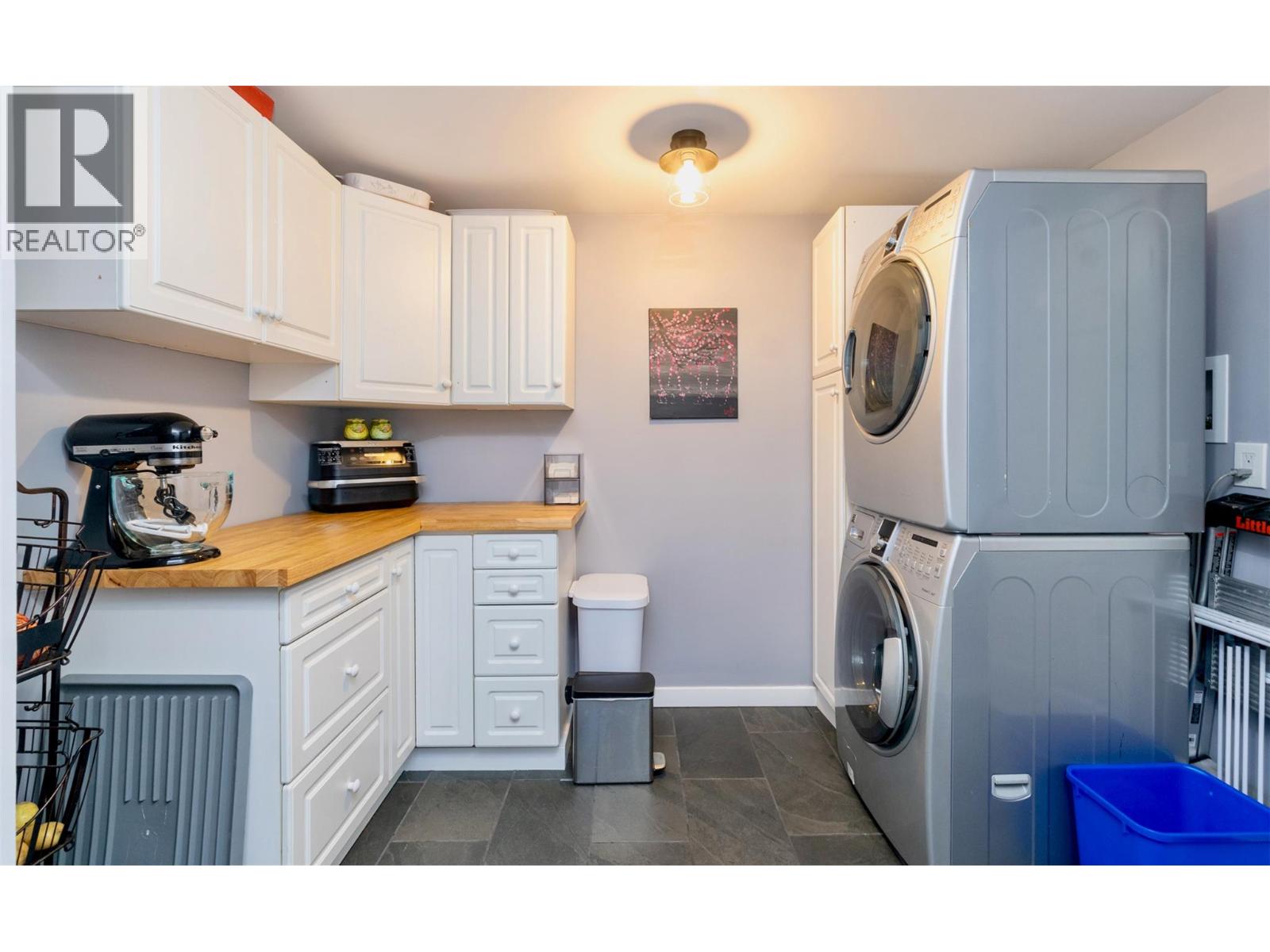 7519 Anglemont Drive, Anglemont