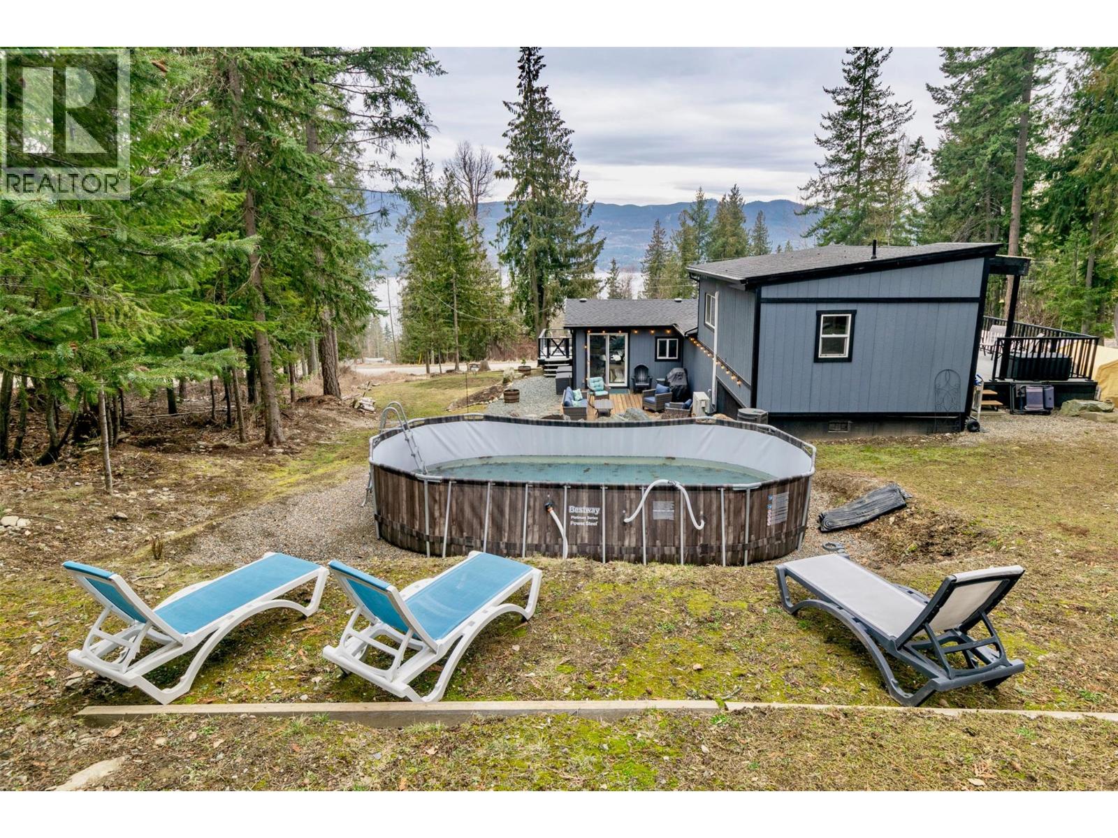 7519 Anglemont Drive, Anglemont