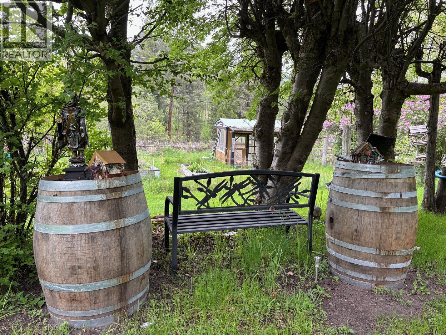 3900 Highway 3, Rock Creek