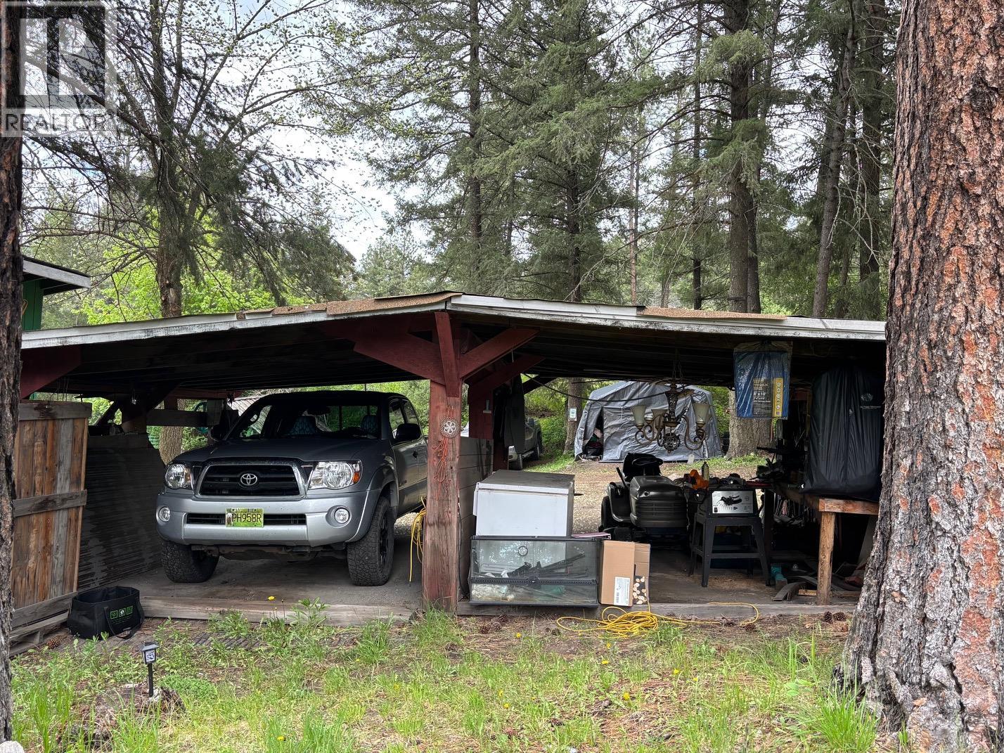 3900 Highway 3, Rock Creek