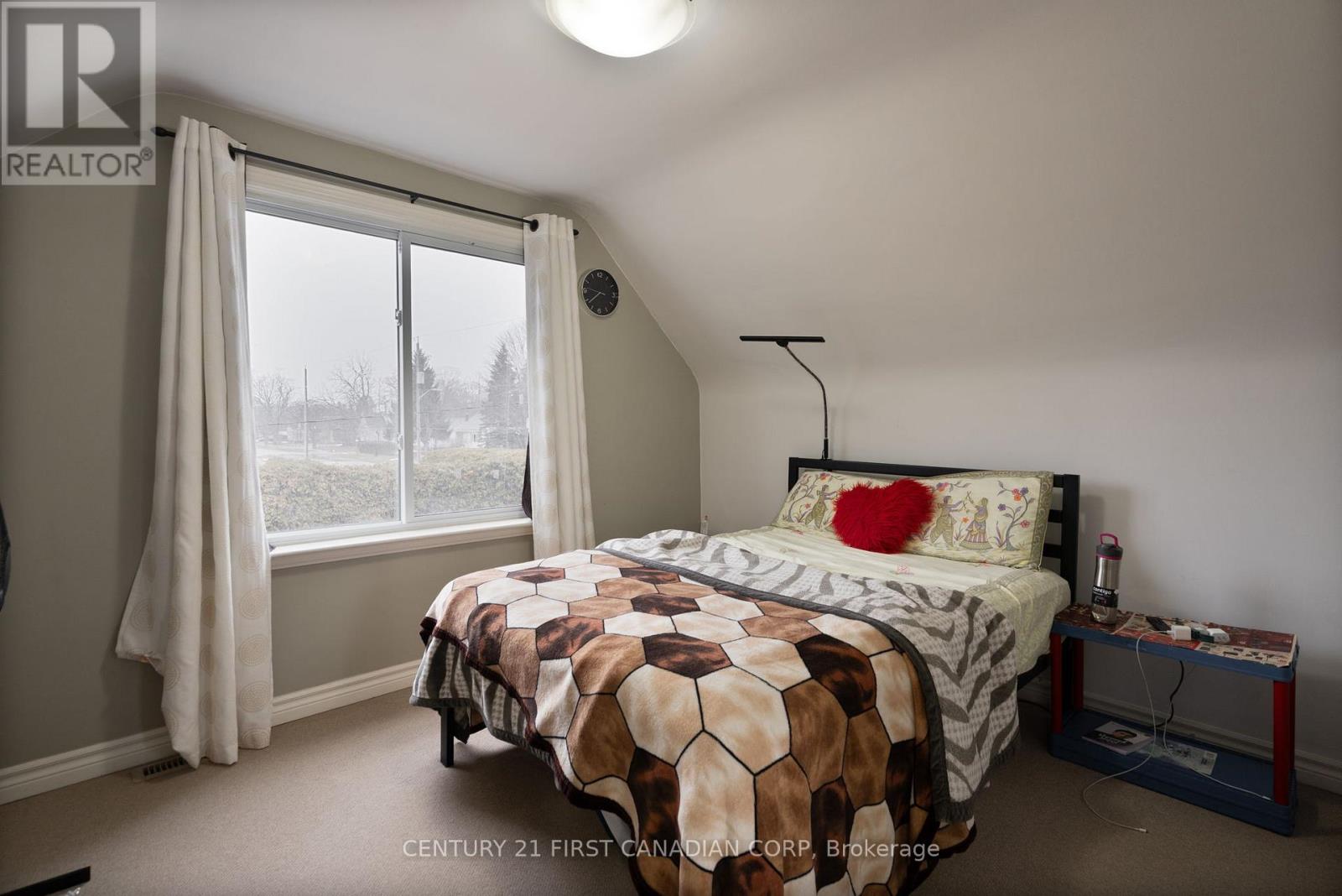 321 SPRUCE STREET - 14
