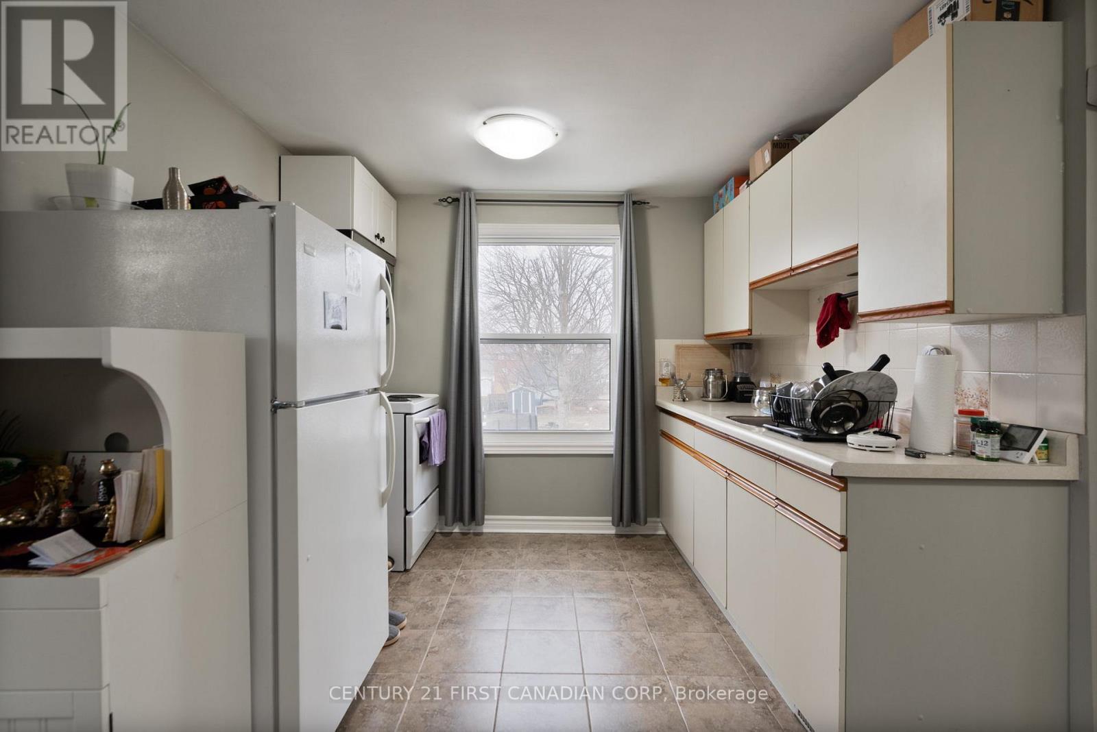 321 SPRUCE STREET - 8