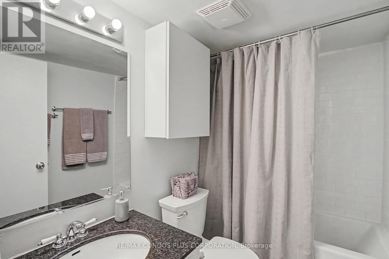 #208 5949 YONGE STREET W - 28