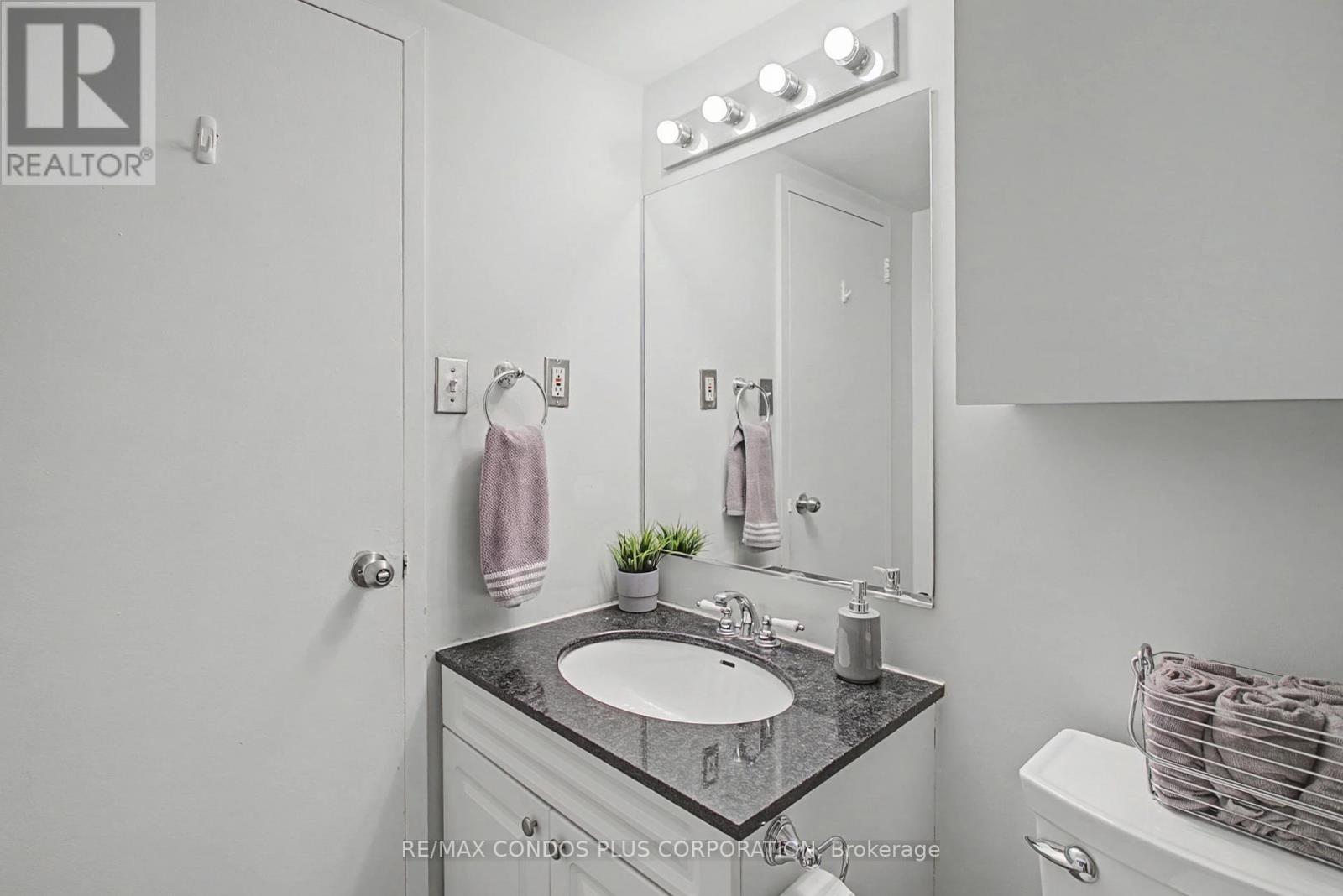 #208 5949 YONGE STREET W - 29