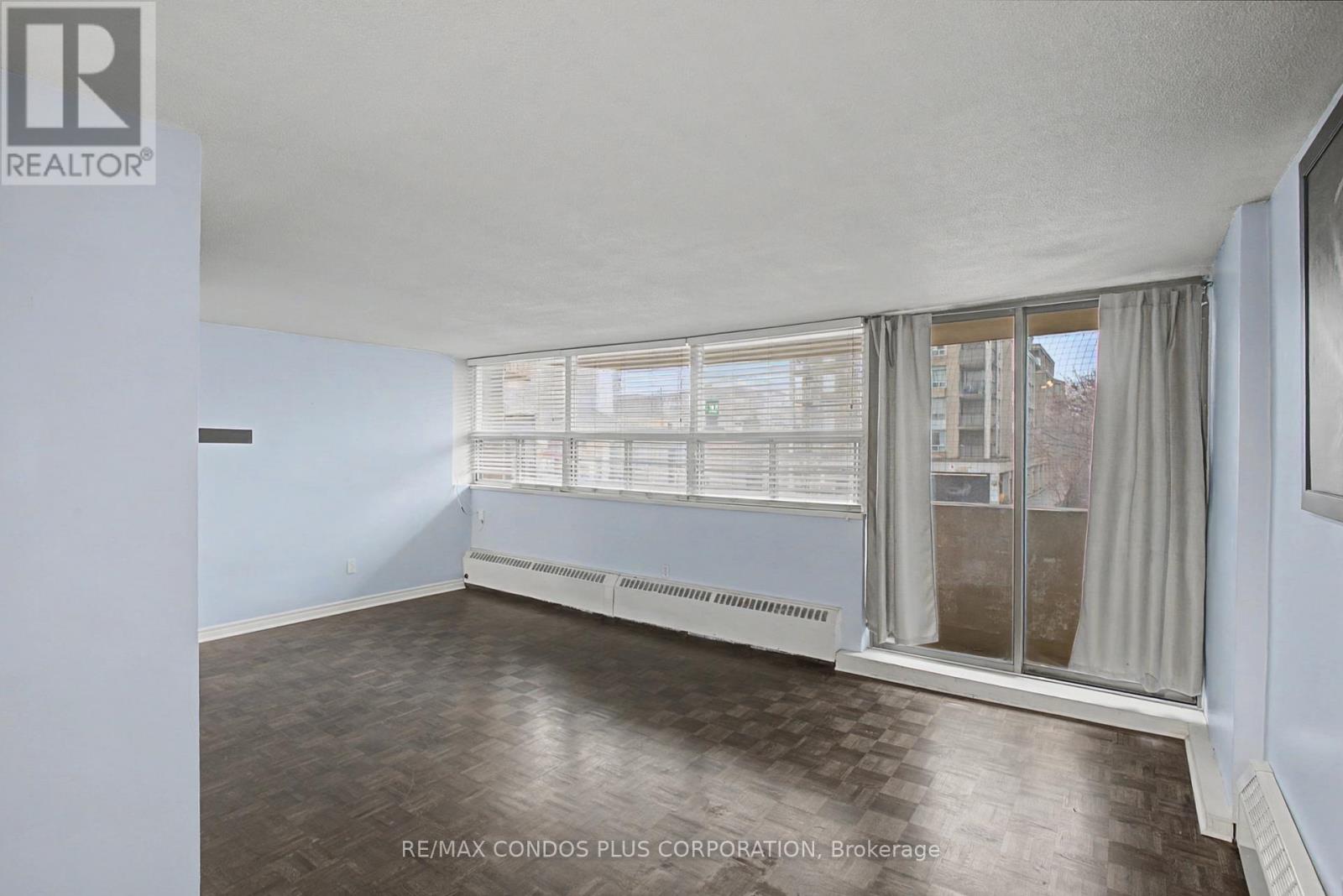 #208 5949 YONGE STREET W - 9