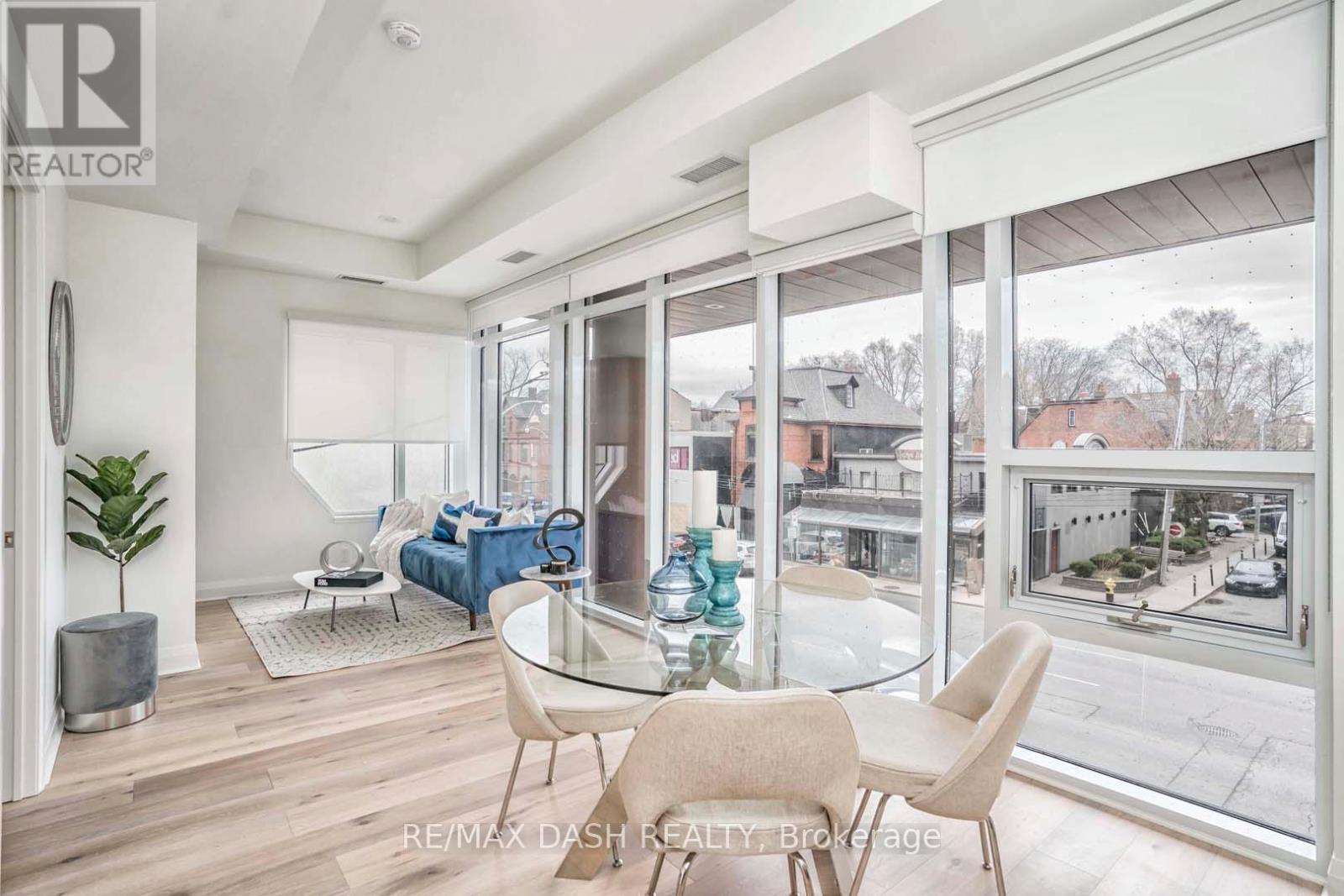 #205 151 AVENUE ROAD - 6