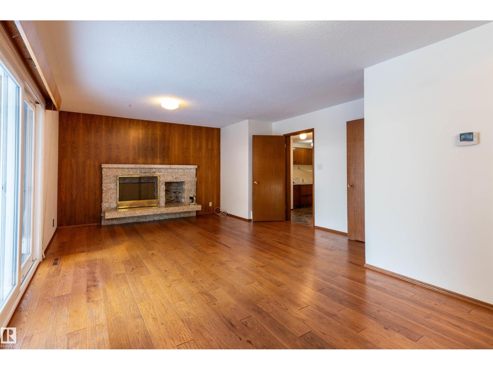 7716 157 ST NW, Edmonton