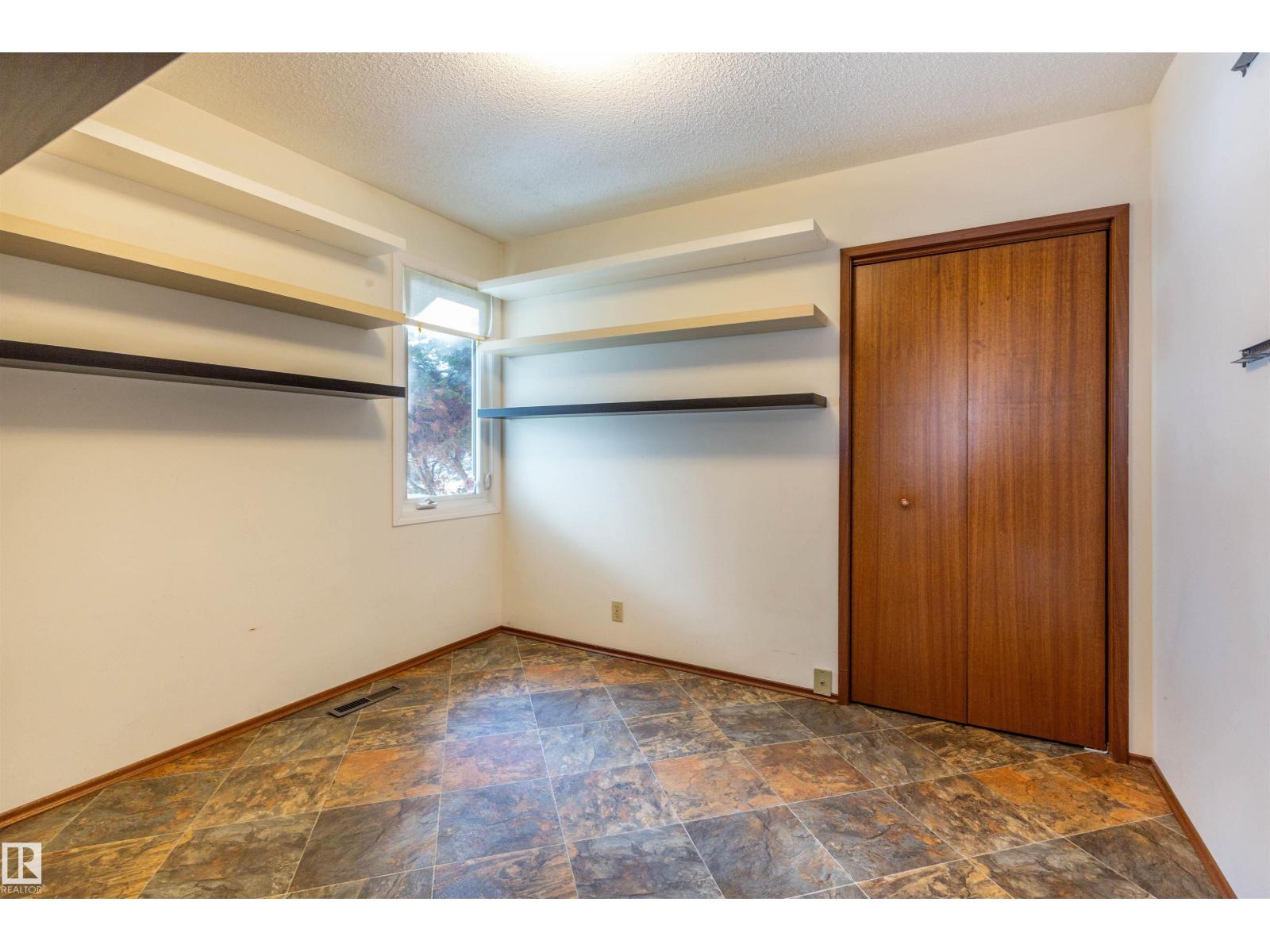 7716 157 ST NW, Edmonton