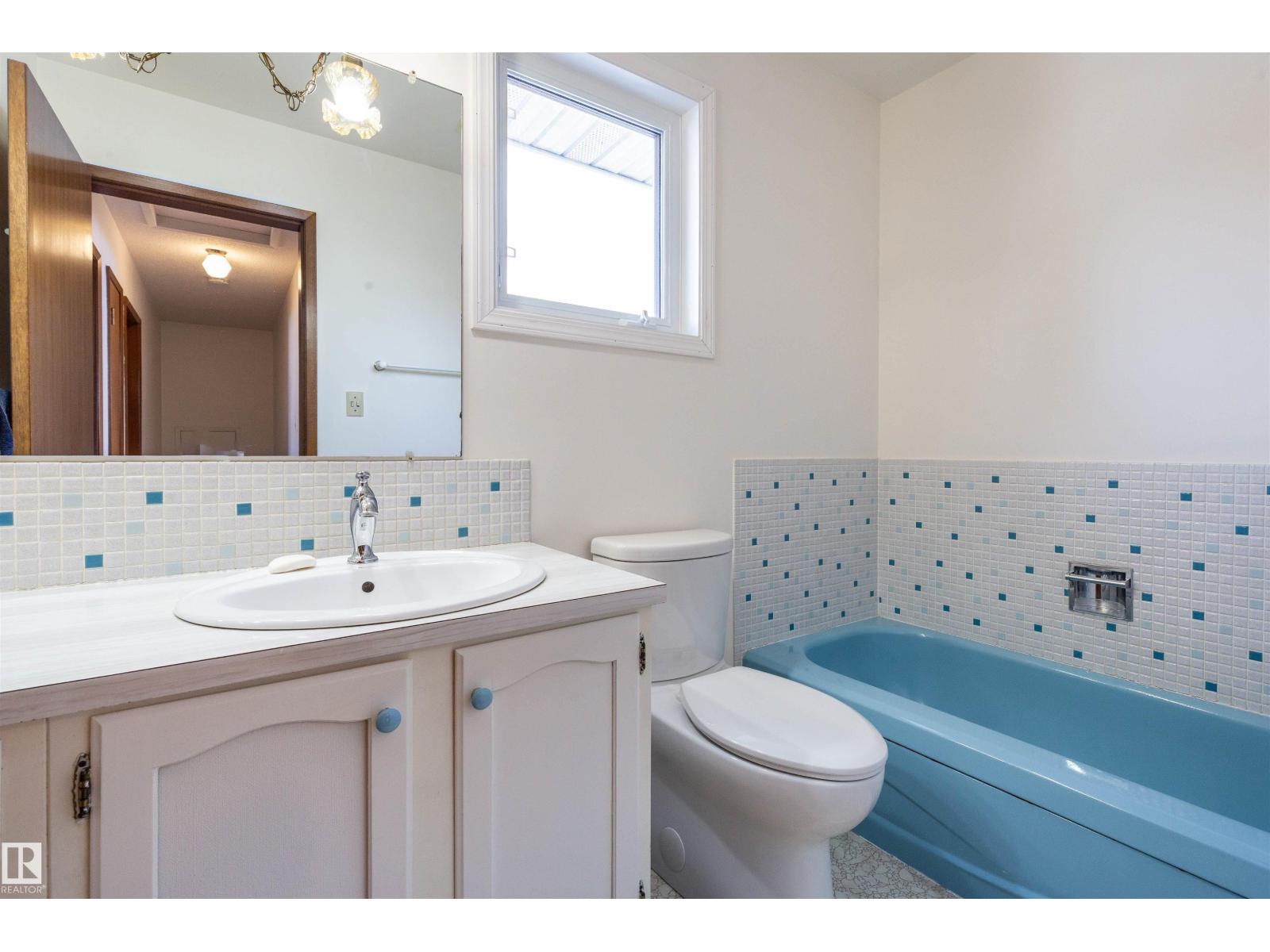 7716 157 ST NW, Edmonton