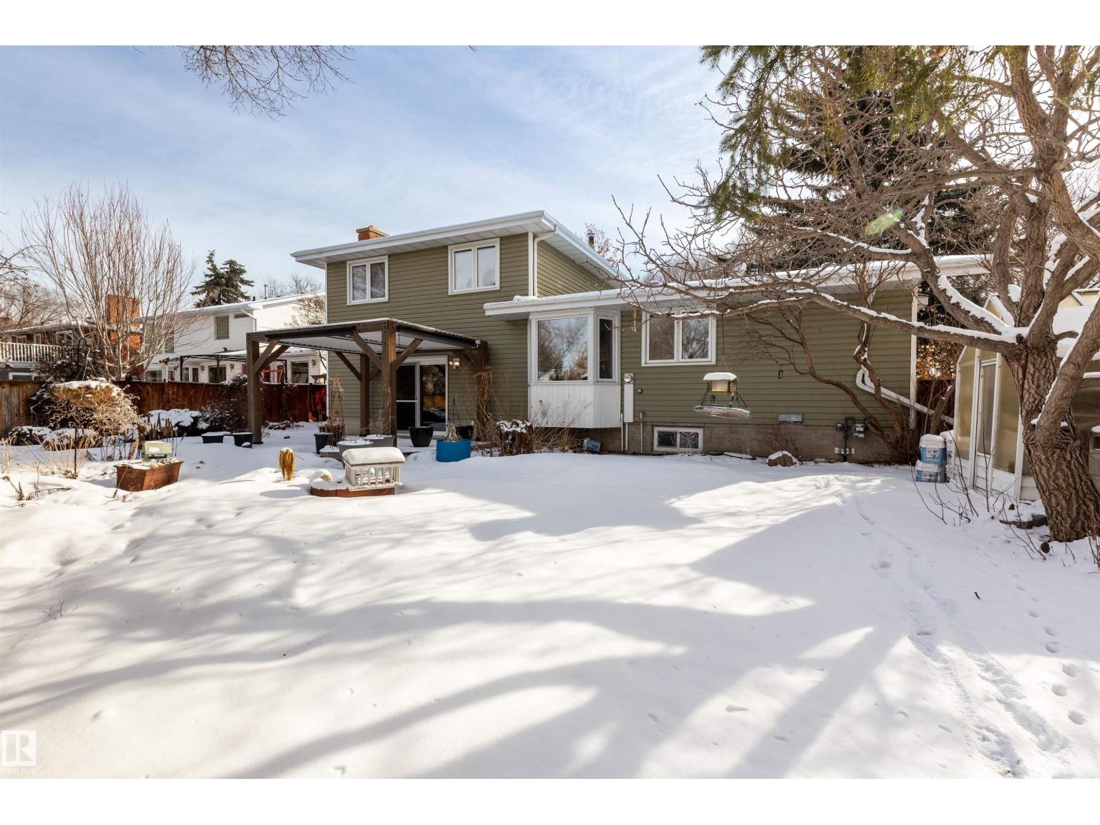 7716 157 ST NW, Edmonton