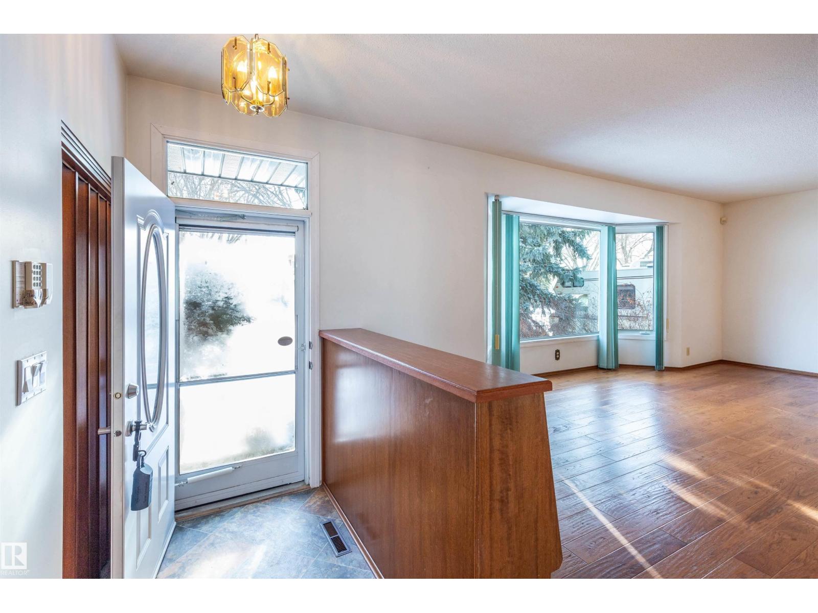 7716 157 ST NW, Edmonton