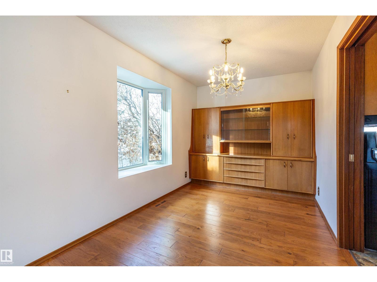 7716 157 ST NW, Edmonton