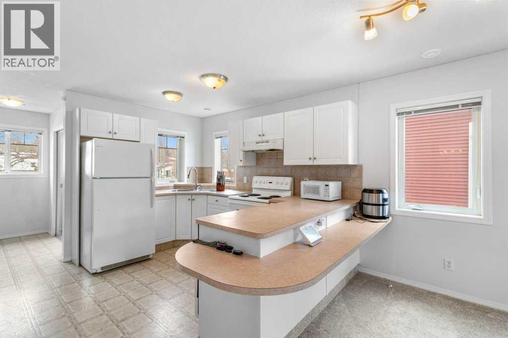 5220 50A Avenue, Sylvan Lake