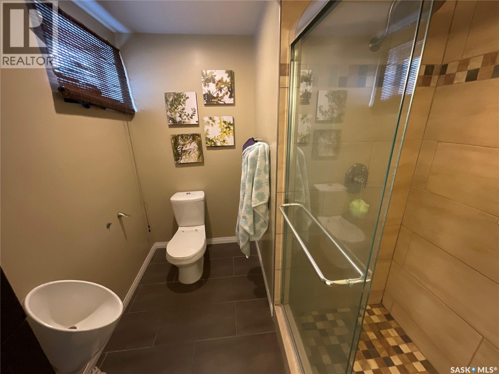 409 MAIN STREET - 23