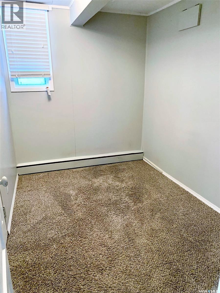 267 7TH AVENUE NW - 11