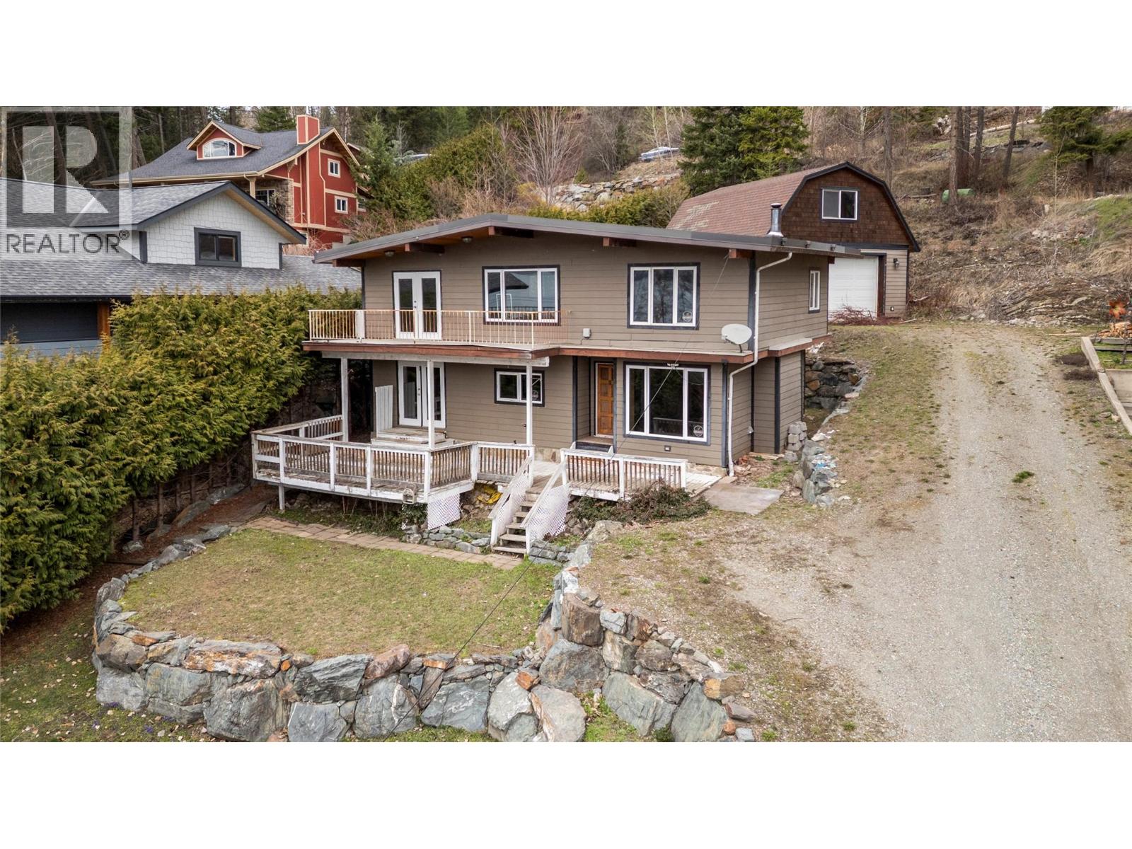 3003 Squilax-Anglemont Road, Lee Creek