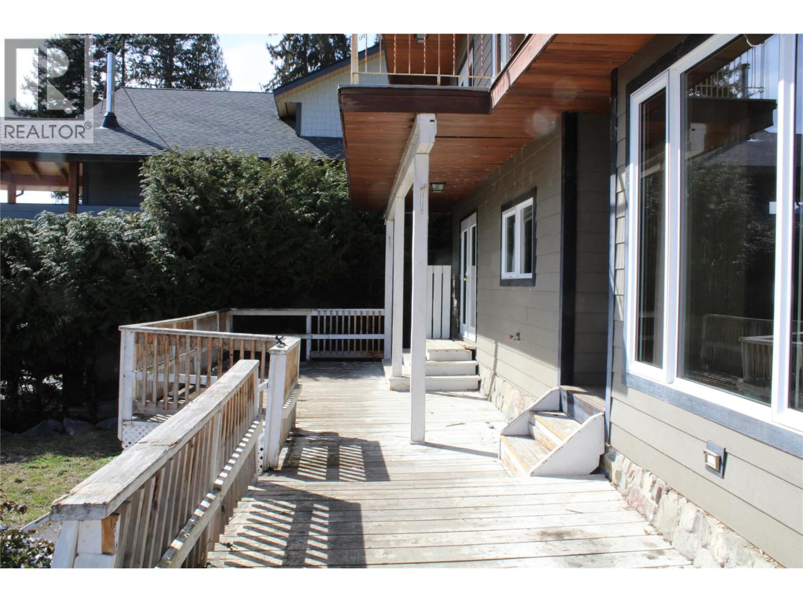 3003 Squilax-Anglemont Road, Lee Creek