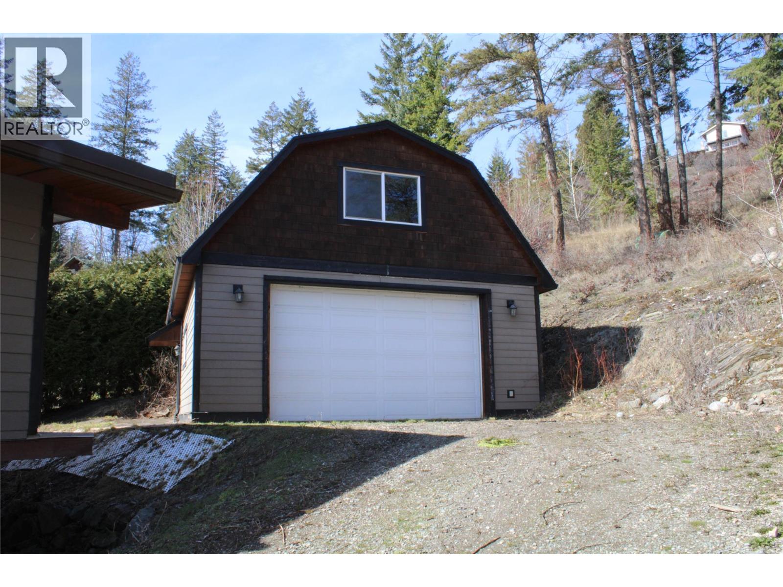 3003 Squilax-Anglemont Road, Lee Creek