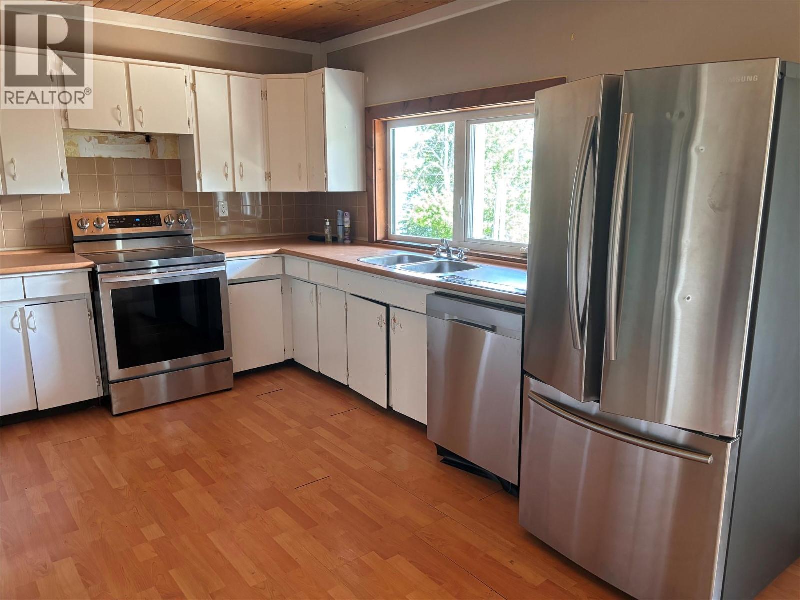 3003 Squilax-Anglemont Road, Lee Creek