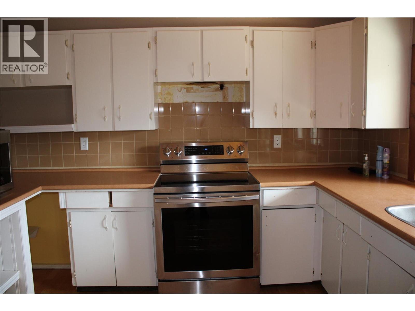 3003 Squilax-Anglemont Road - 9