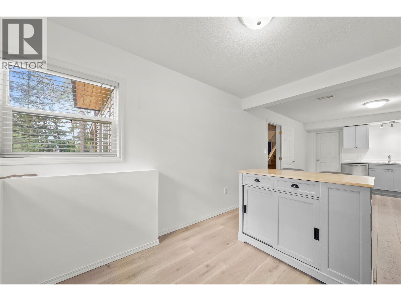 2668 Golf Course Drive, Blind Bay