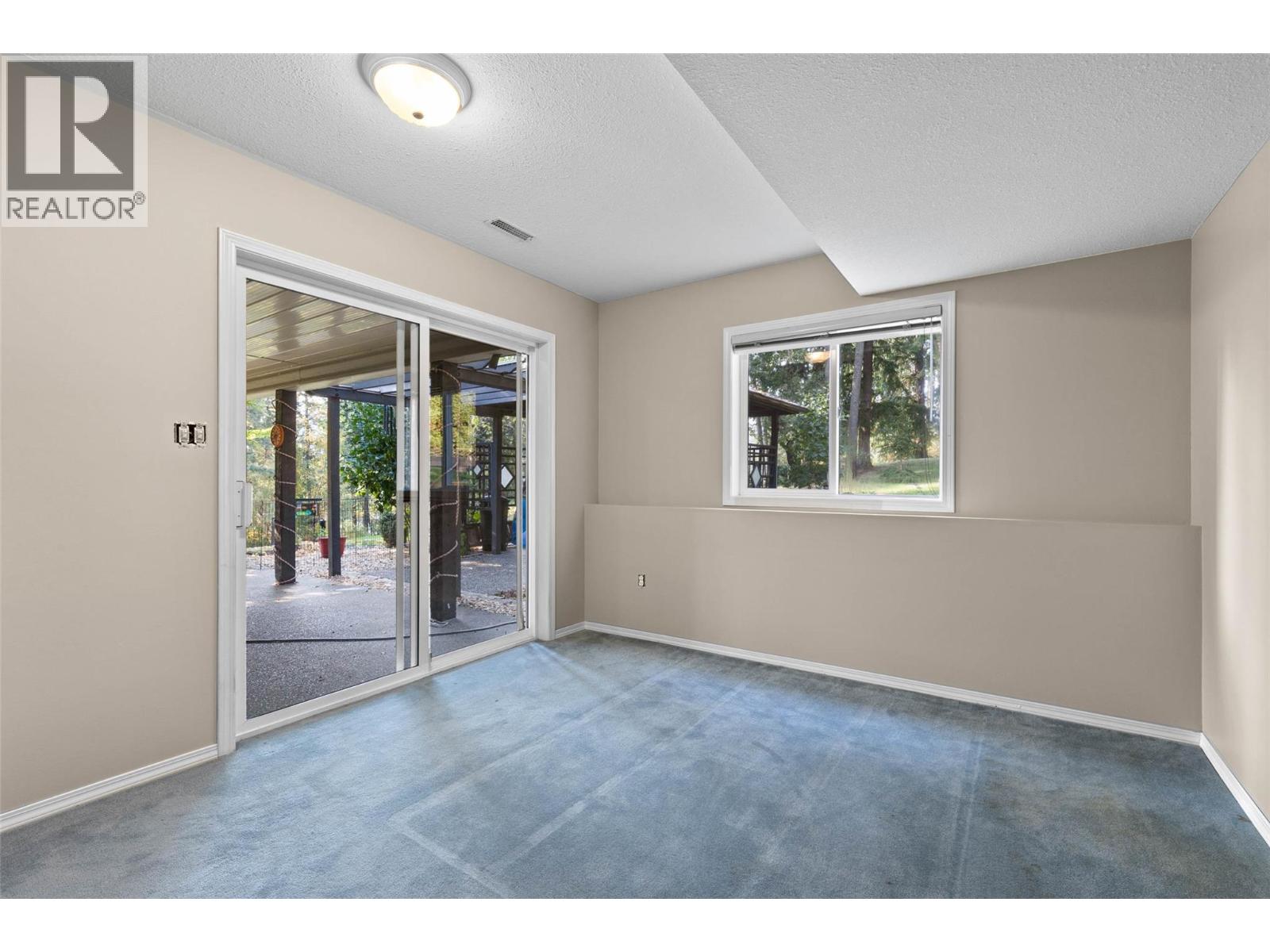 2668 Golf Course Drive, Blind Bay